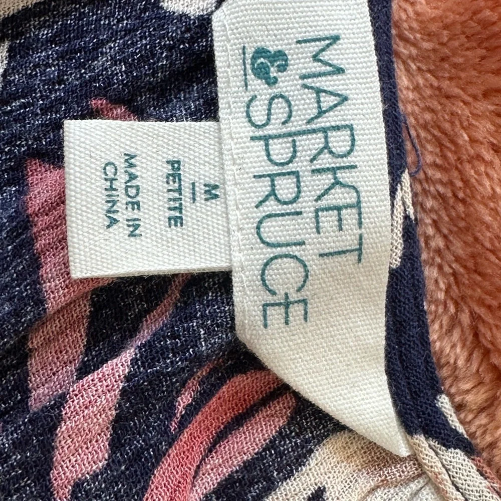 Floral Print Women's Top - Picture 3 of 6